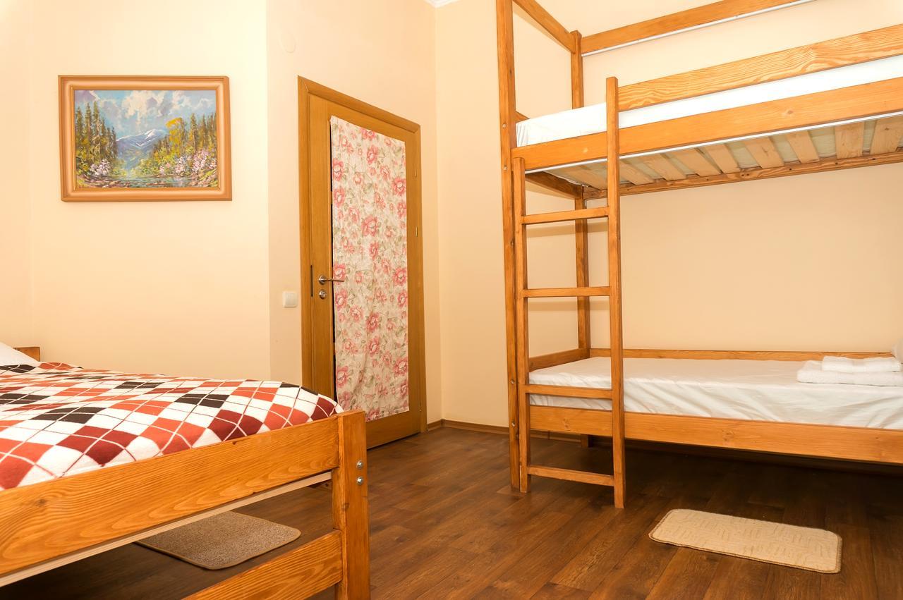 Hotel Кімнати В Центрі Užhorod Exteriér fotografie
