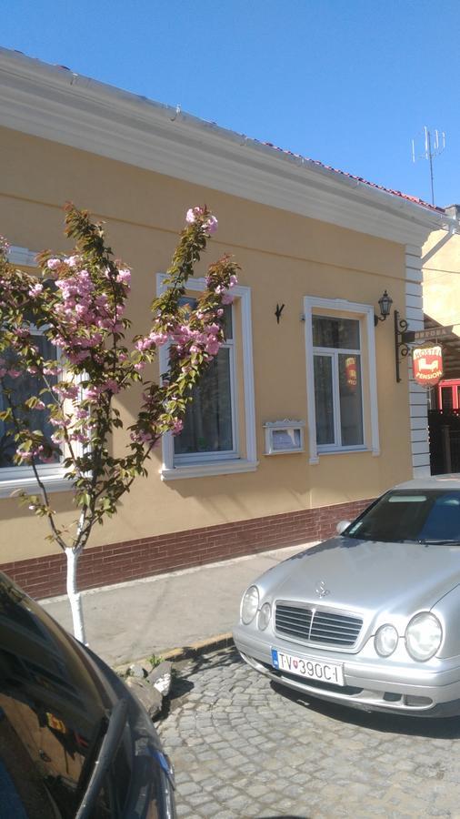 Hotel Кімнати В Центрі Užhorod Exteriér fotografie